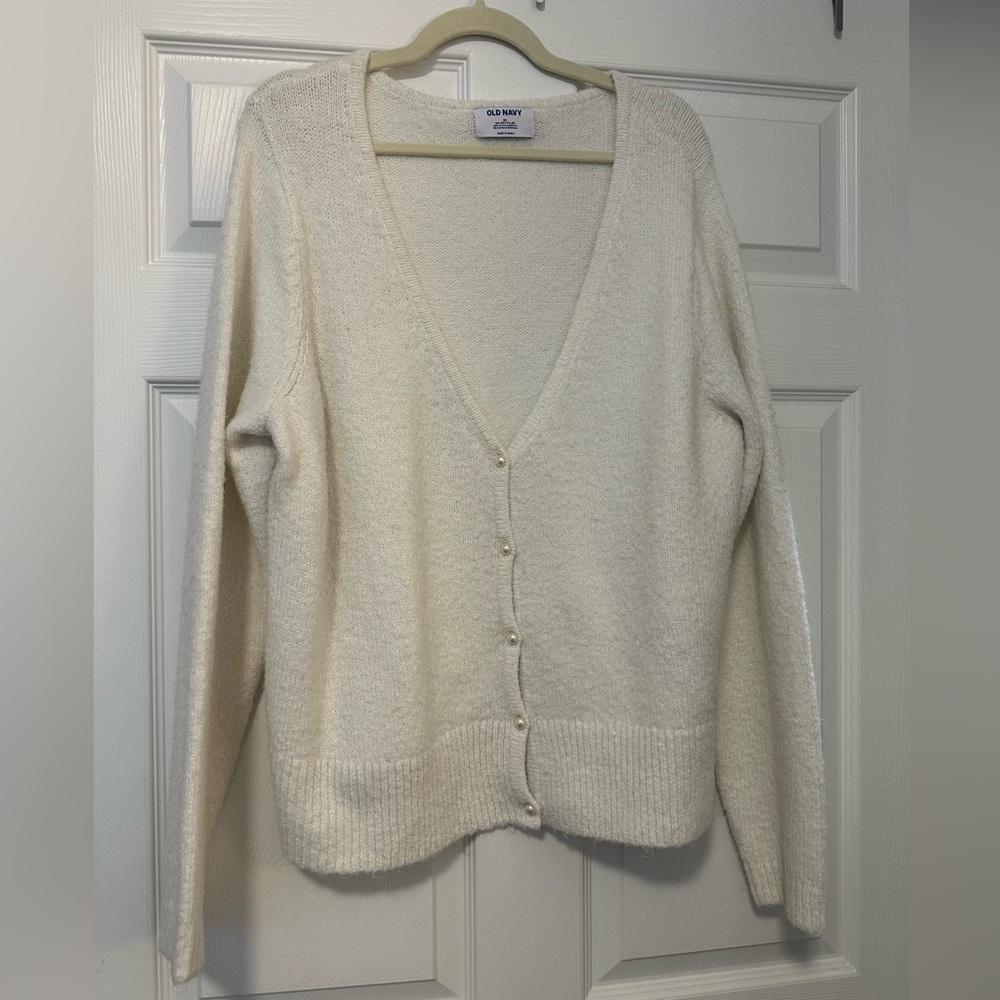 Old Navy White/ Cream Button Up Cardigan with Pearl Buttons Size 2x